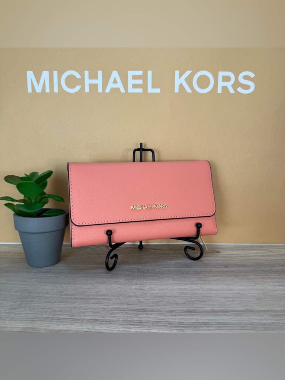 Michael Kors Wallet - Picture 3 of 9